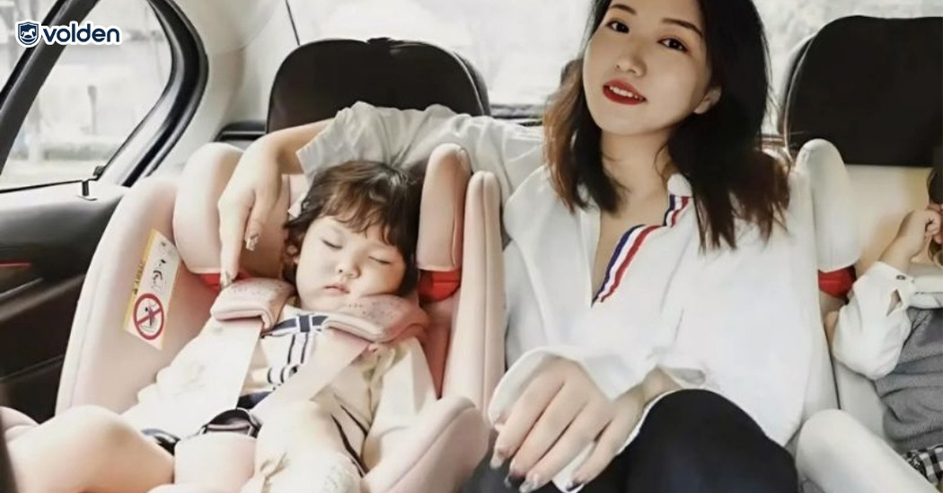 Có nên mua ghế ngồi ô tô cho bé? Lợi ích & lưu ý cha mẹ cần biết 5 Hỗ trợ giấc ngủ thoải mái trên xe