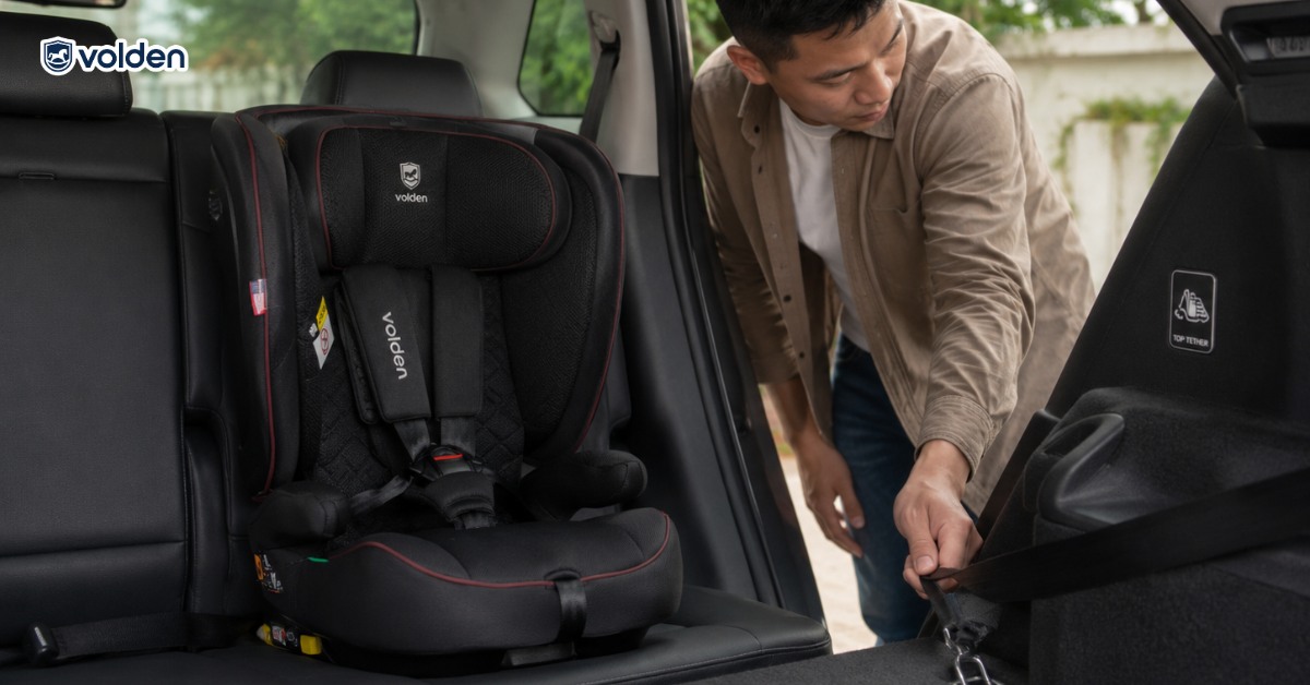 Cách kiểm tra xe có ISOFIX nhanh và chính xác 9 Tìm điểm neo Top Tether đúng ký hiệu quy định